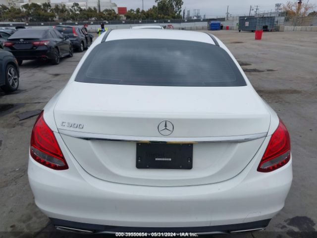 55SWF4JB1HU229038 Mercedes-Benz C 300 Luxury/sport