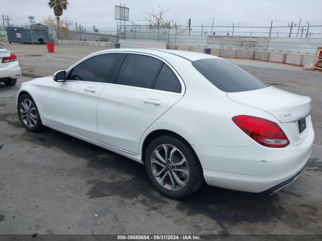 55SWF4JB1HU229038 Mercedes-Benz C 300 Luxury/sport