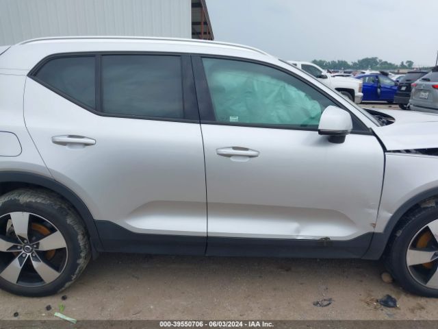YV4162UK6K2140150 Volvo Xc40 T5 Momentum