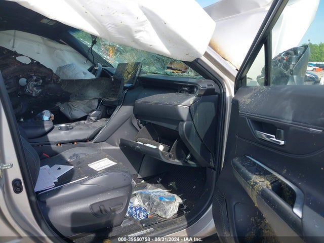 Toyota Venza Limited 2023 JTEAAAAHXPJ120738 Image 5