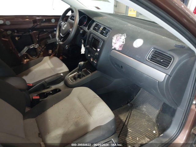 3VW2B7AJ9HM390119 Volkswagen Jetta 1.4t S