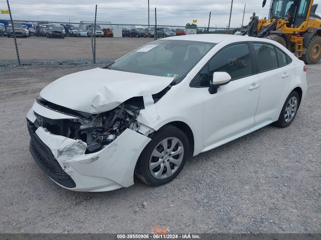 Toyota COROLLA LE 2020 5YFEPRAE9LP069053 Image 2