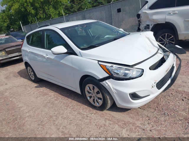 Hyundai ACCENT SE 2017 KMHCT5AE4HU343857 Image 1