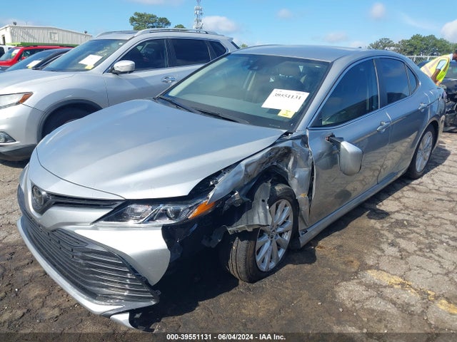 Toyota CAMRY LE 2020 4T1L11AK7LU874726 Image 2