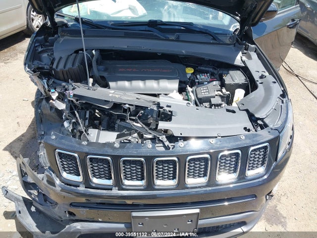 Jeep Compass Latitude 4x4 2019 3C4NJDBB4KT593988 Image 10