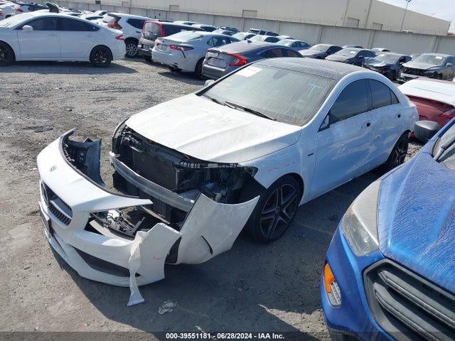 Mercedes-Benz CLA 250 2018 WDDSJ4EB3JN648806 Image 2