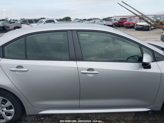 JTDEPMAE5MJ124977 Toyota COROLLA LE