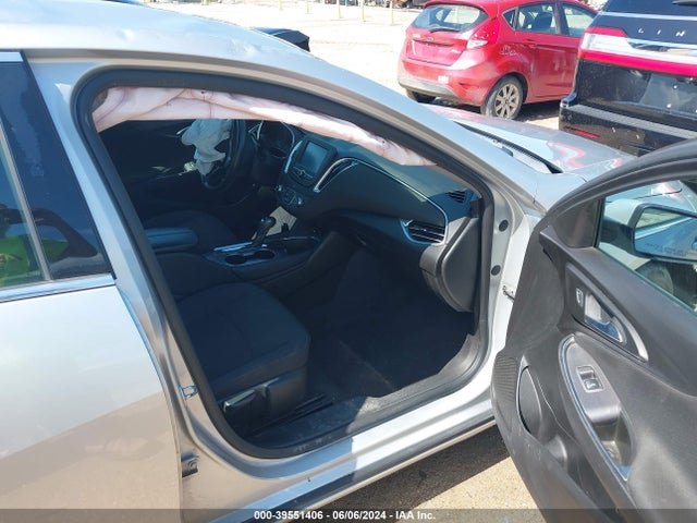 Chevrolet MALIBU LT 2018 1G1ZD5ST9JF140720 Image 5