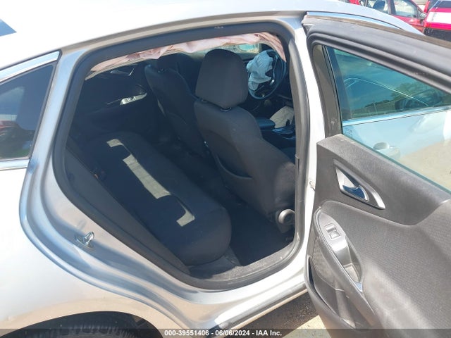 Chevrolet MALIBU LT 2018 1G1ZD5ST9JF140720 Image 8