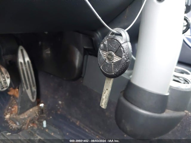 2007 MINI COOPER S WMWRH335X7TJ44590 Photo 10