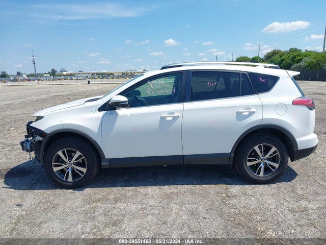 Toyota Rav4 Xle 2017 2T3WFREV3HW395803 Image 14