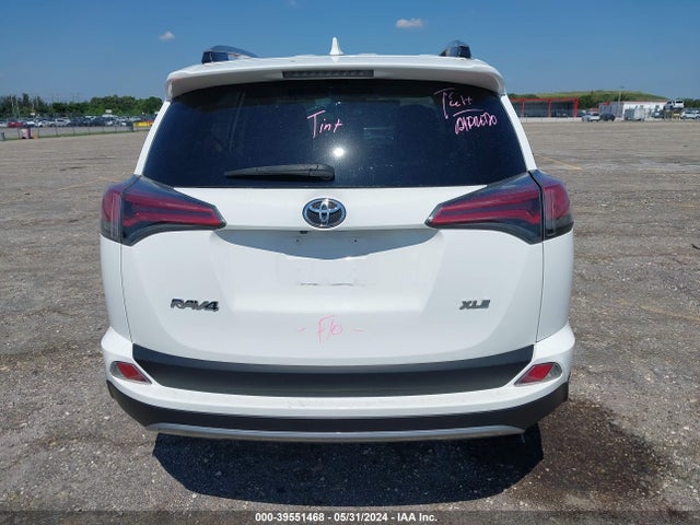 Toyota Rav4 Xle 2017 2T3WFREV3HW395803 Image 16