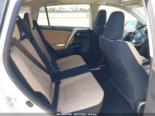 Toyota Rav4 Xle 2017 2T3WFREV3HW395803 Image 8