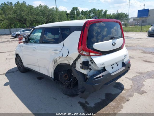 KNDJ33AU0M7784272 KIA SOUL EX