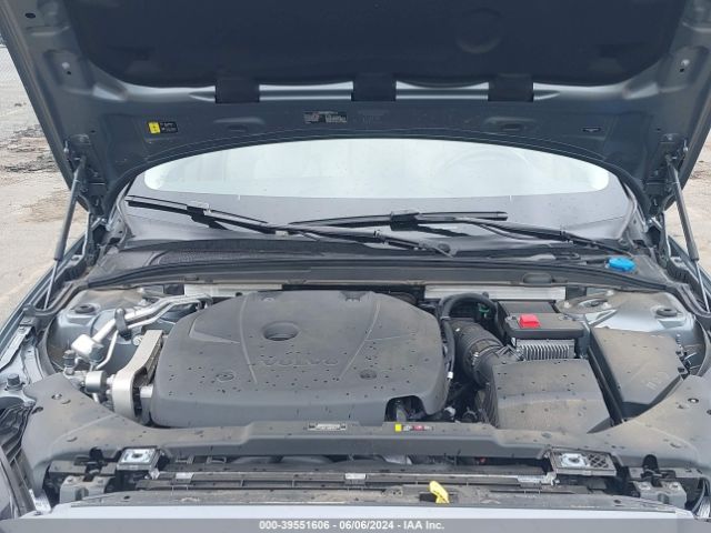 7JRA22TK6MG092916 Volvo S60 T6 Momentum