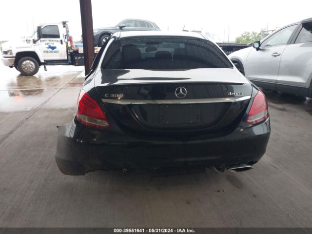 55SWF4JB9GU098813 Mercedes-Benz C 300 Luxury/sport