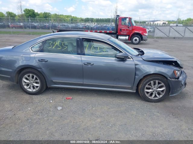 1VWAS7A35GC048874 Volkswagen Passat 1.8t S