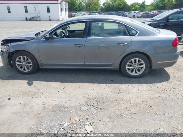 1VWAS7A35GC048874 Volkswagen Passat 1.8t S