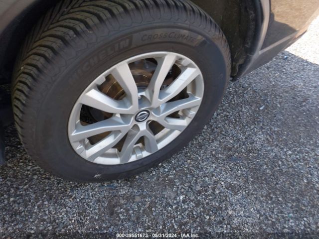 KNMAT2MVXKP504756 Nissan ROGUE SV