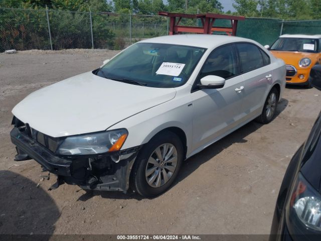 1VWAS7A30FC068772 Volkswagen Passat 1.8t Wolfsburg Edition