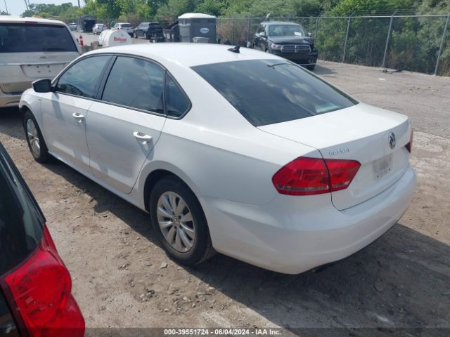 1VWAS7A30FC068772 Volkswagen Passat 1.8t Wolfsburg Edition