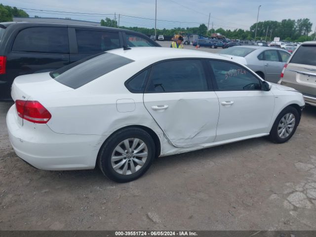 1VWAS7A30FC068772 Volkswagen Passat 1.8t Wolfsburg Edition