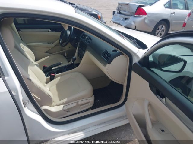 1VWAS7A30FC068772 Volkswagen Passat 1.8t Wolfsburg Edition
