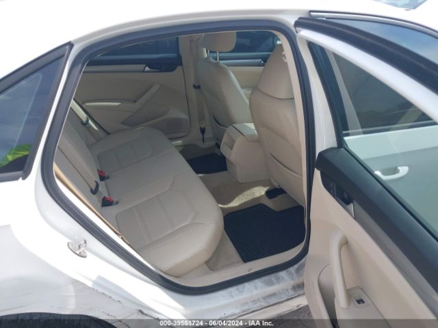 1VWAS7A30FC068772 Volkswagen Passat 1.8t Wolfsburg Edition