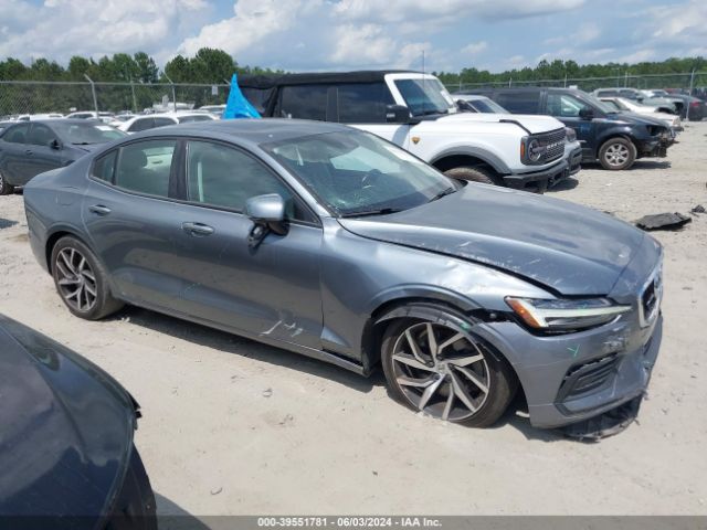 7JRA22TKXLG063952 Volvo S60 T6 Momentum