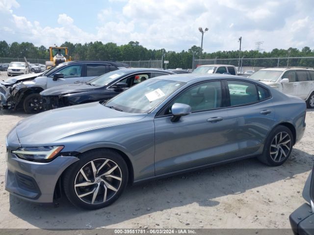 7JRA22TKXLG063952 Volvo S60 T6 Momentum