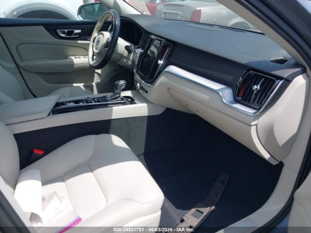 7JRA22TKXLG063952 Volvo S60 T6 Momentum