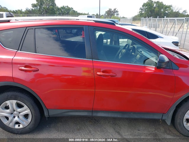 Toyota RAV4 LE 2015 JTMBFREV2FJ014730 Image 13