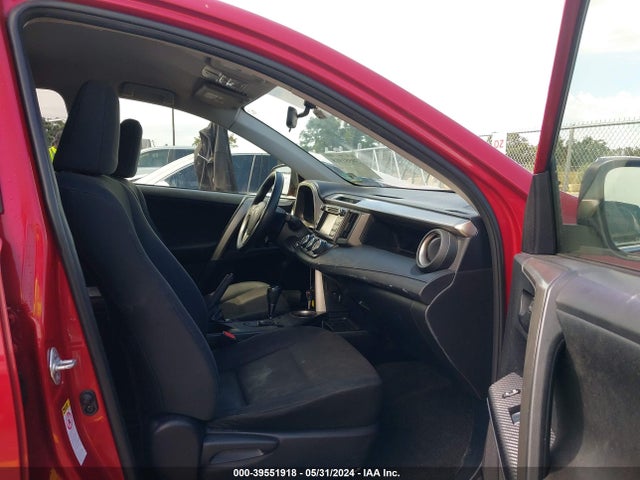 Toyota RAV4 LE 2015 JTMBFREV2FJ014730 Image 5