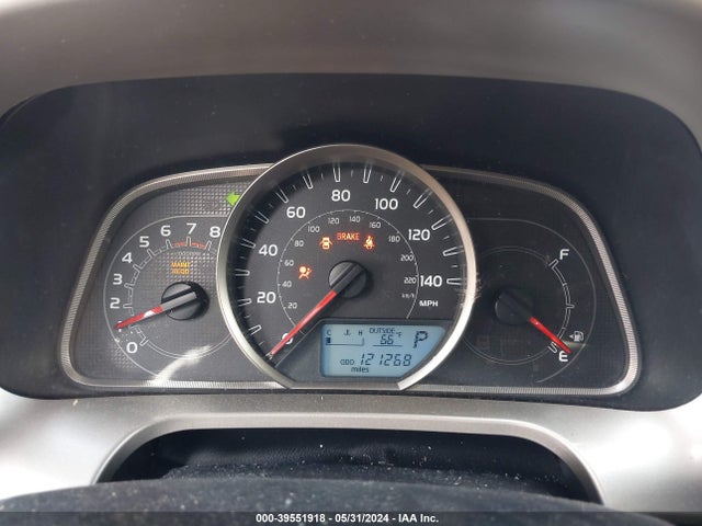 Toyota RAV4 LE 2015 JTMBFREV2FJ014730 Image 7