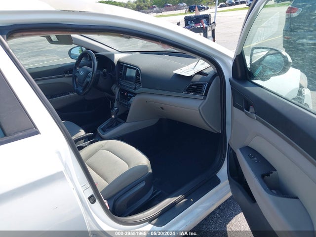 Hyundai ELANTRA SE 2017 5NPD84LF1HH058571 Image 5