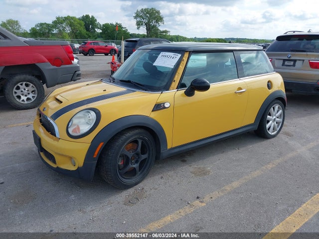 2007 MINI COOPER S WMWMF73597TL83331 Photo 1