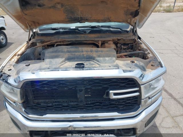 3C6UR5CJ5MG679913 RAM 2500 Tradesman  4x4 6'4 Box