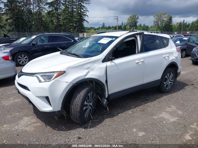 Toyota RAV4 LE 2018 JTMBFREV7JJ190102 Image 2