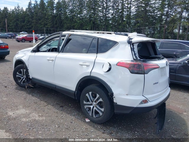 Toyota RAV4 LE 2018 JTMBFREV7JJ190102 Image 3