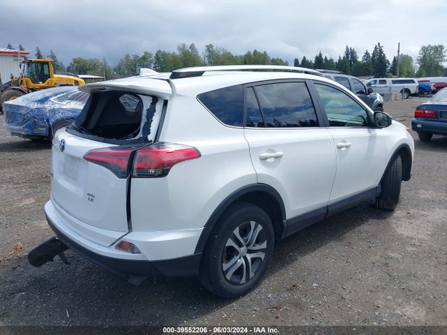 Toyota RAV4 LE 2018 JTMBFREV7JJ190102 Image 4