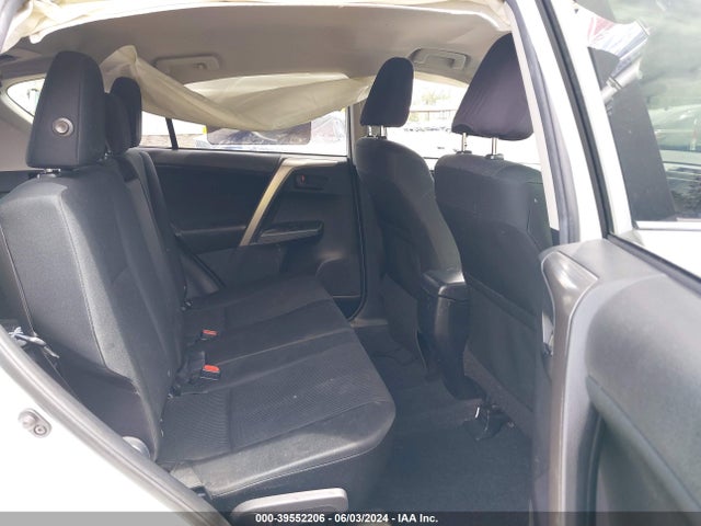 Toyota RAV4 LE 2018 JTMBFREV7JJ190102 Image 8