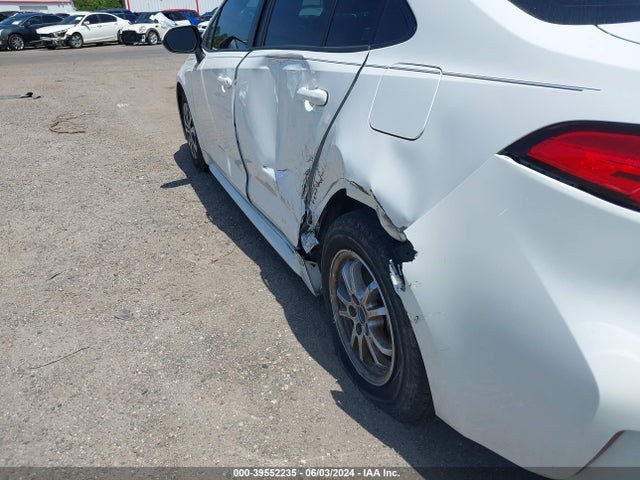 Toyota Corolla Hybrid Le 2022 JTDEAMDE3NJ041076 Image 19