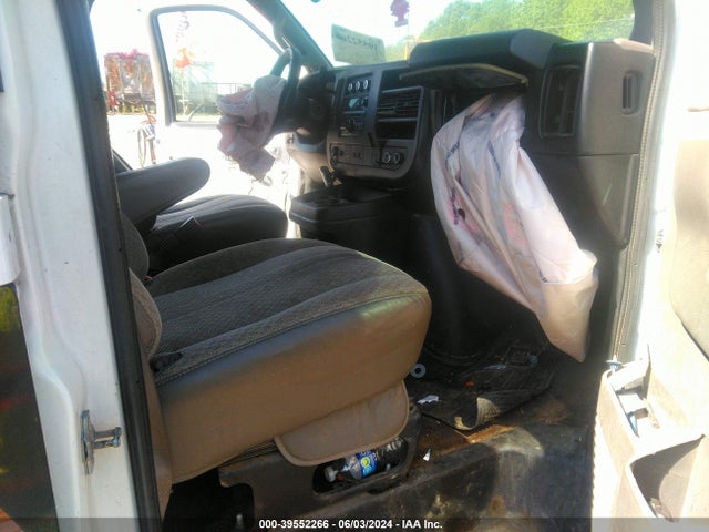 Chevrolet Express 3500 Lt 2017 1GAZGPFG4H1338094 Image 5