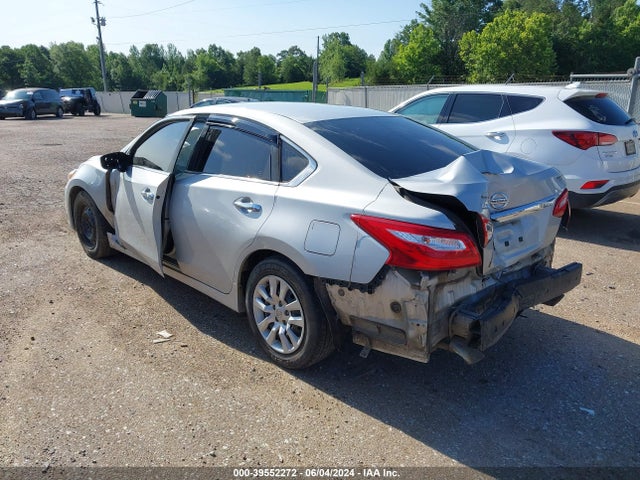 Nissan Altima 2.5 S 2017 1N4AL3AP7HN342669 Image 3