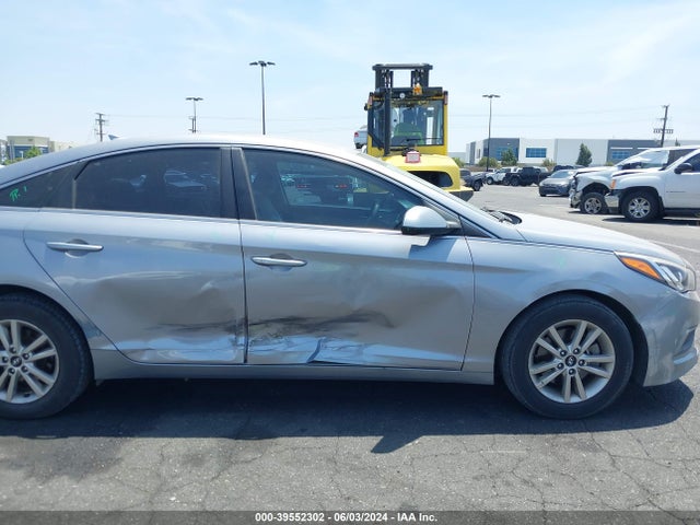 Hyundai SONATA SE 2016 5NPE24AFXGH278766 Image 6