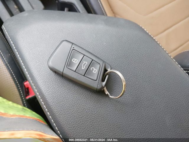 3VWG57BU2KM041087 Volkswagen Jetta 1.4t Sel Premium