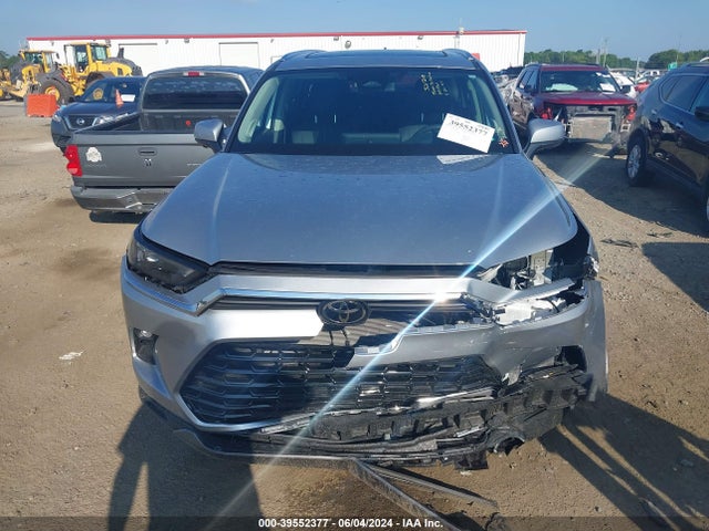 Toyota Grand Highlander Platinum 2024 5TDAAAB5XRS029760 Image 13