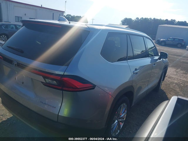 Toyota Grand Highlander Platinum 2024 5TDAAAB5XRS029760 Image 4