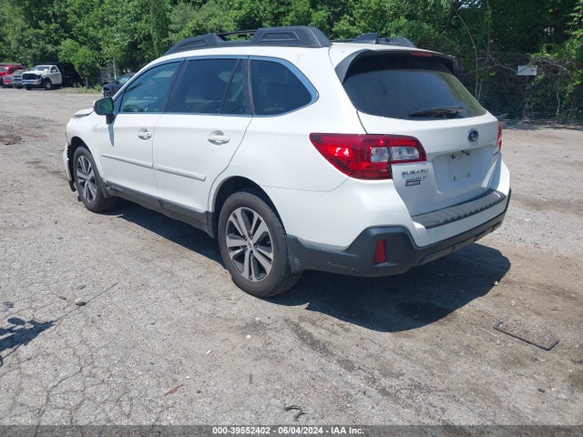 Subaru Outback 2.5i Limited 2018 4S4BSAKC7J3297649 Image 3