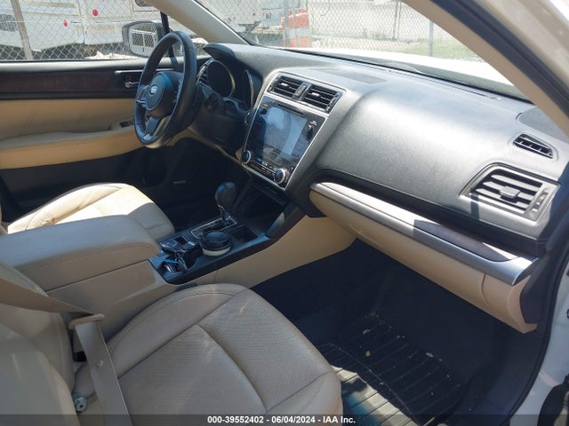 Subaru Outback 2.5i Limited 2018 4S4BSAKC7J3297649 Image 5